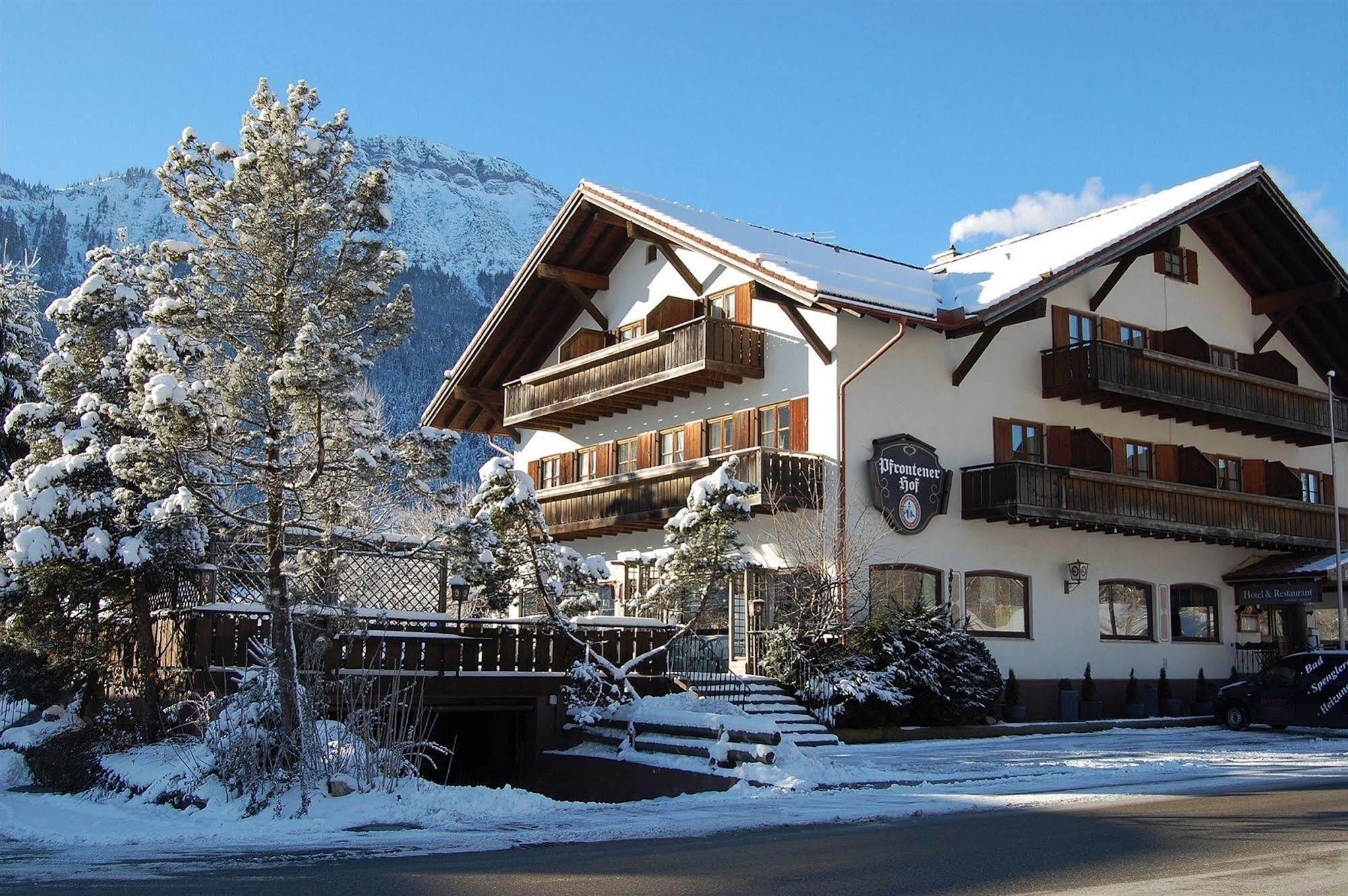 Hotel Pfrontener Hof Exterior photo